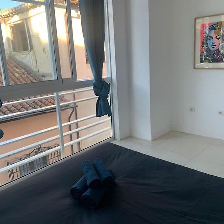 Spacious Loft / Literally At The Foot Of Alhambra Apartment Granada Exterior photo